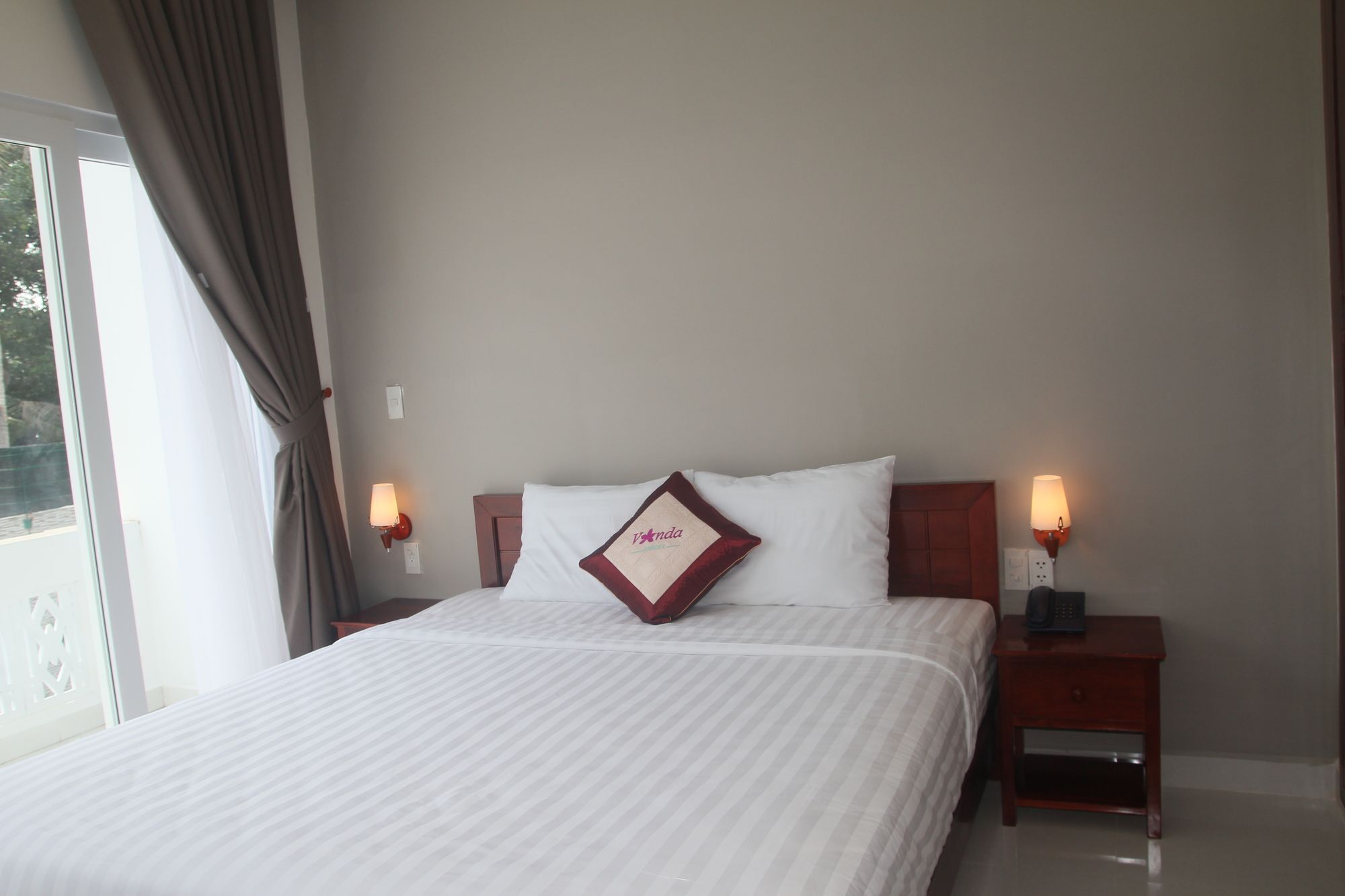 Vanda Hotel דואונג דונג מראה חיצוני תמונה